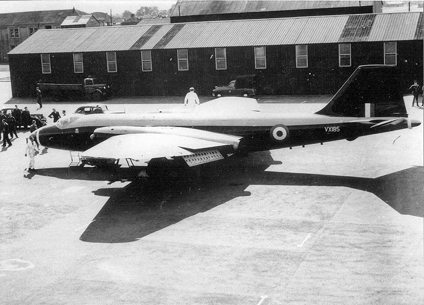 English Electric Canberra PR.3/B.5 (VX185) {source Sgt Bill Jackson (1923-2009)}