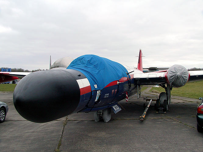 English Electric Canberra B(I).8/B.6 (WT333)