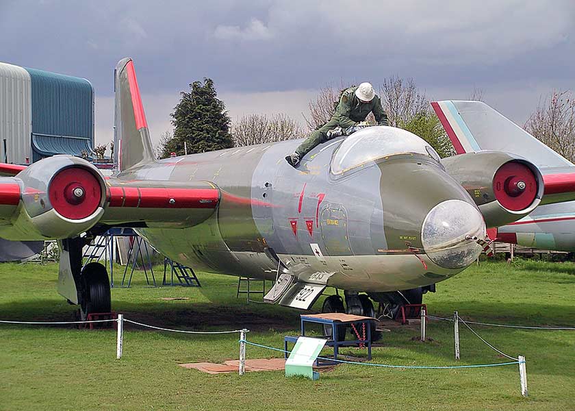 English Electric Canberra PR.3 (WF922)