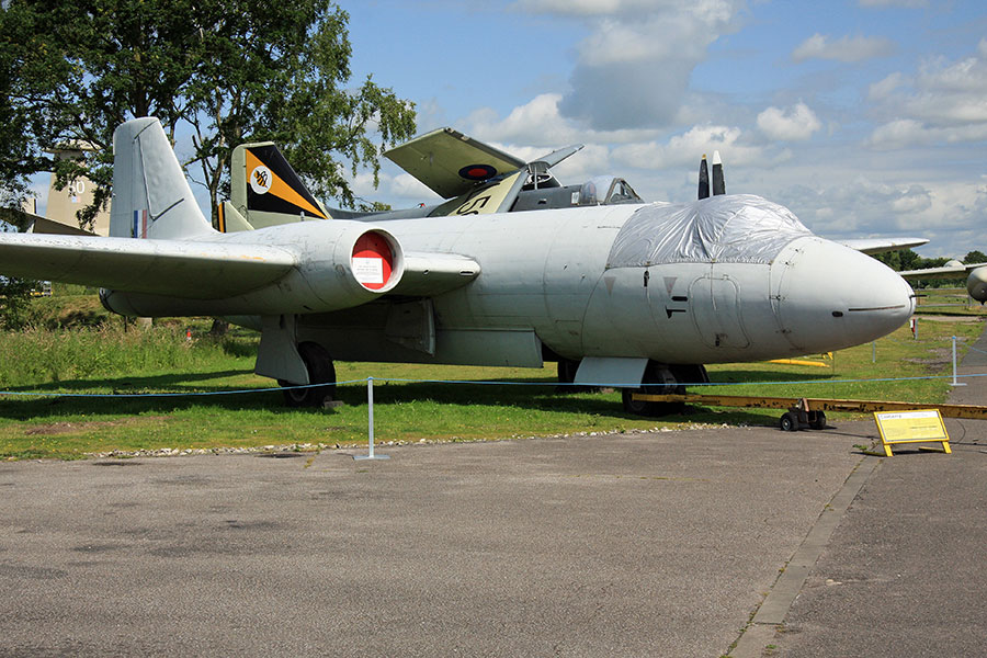 English Electric Canberra T.4 (WH846)