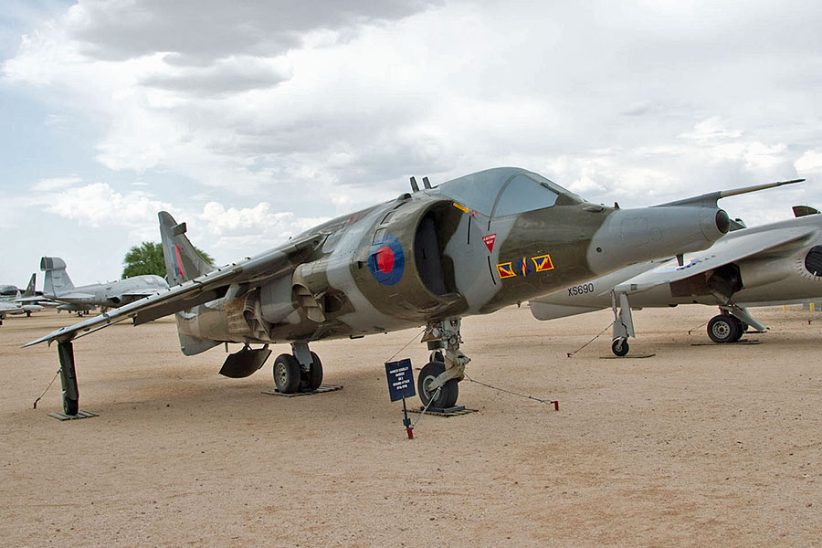 Hawker Siddeley Harrier GR.1/GR.3 (XV804)