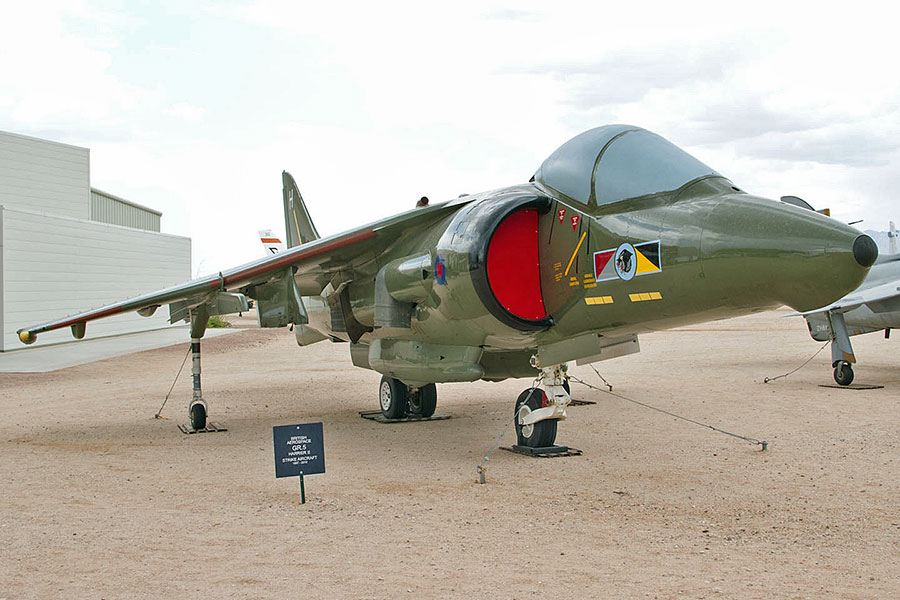 Hawker Siddeley Harrier GR.5 (ZD353)