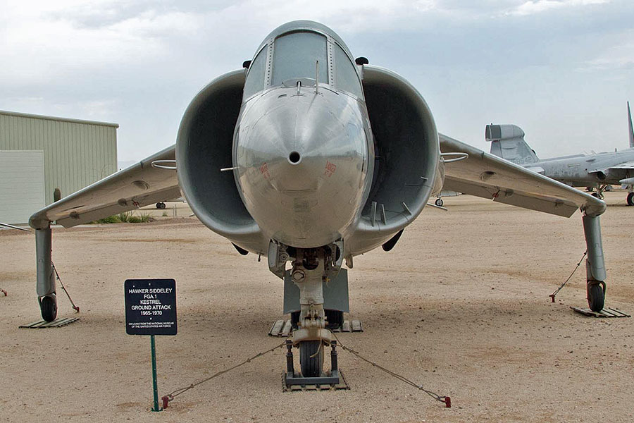 Hawker Siddeley Kestrel FGA.1 / XV-6A (XS690)