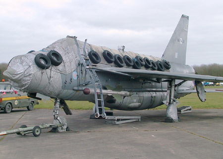 English Electric/BAC Lightning F.3/6 (XR728)