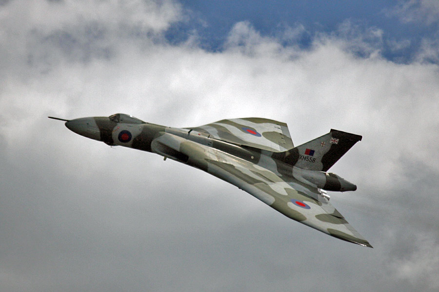 AVRO VULCAN B.2 (XH588)