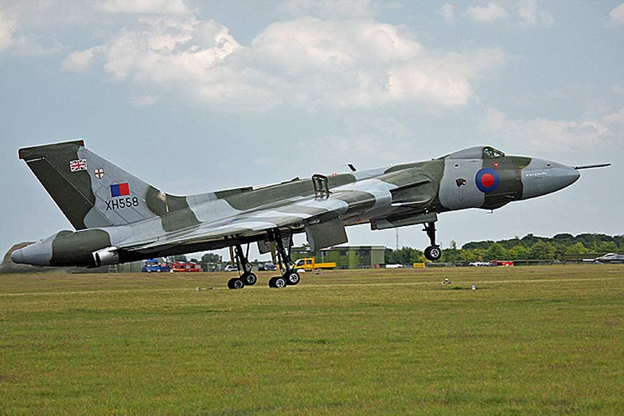 AVRO VULCAN B.2 (XH558)
