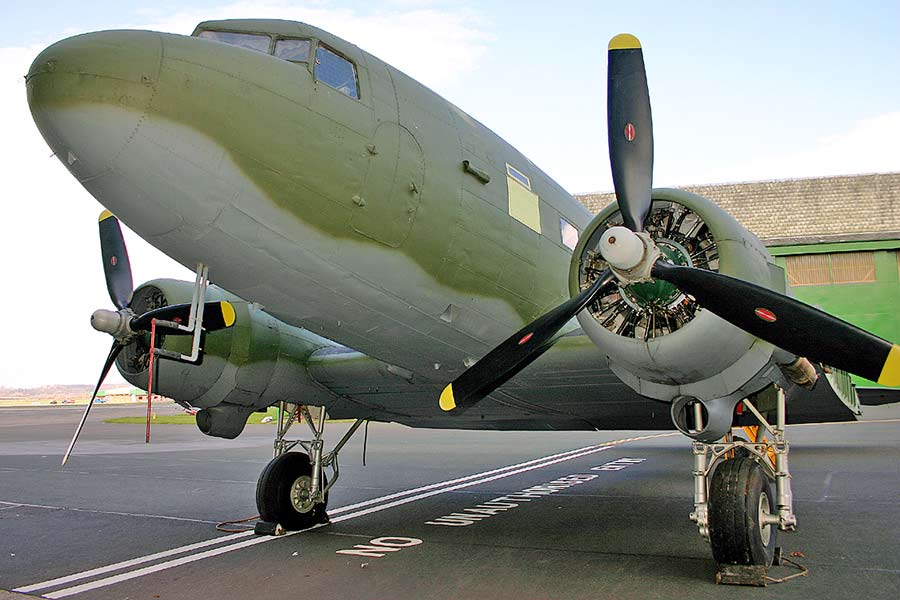 Douglas C.47A / Dakota III [42-108962]