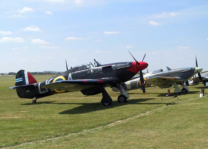 Hurricane [5589] & Sea Hurricane [Z7015]