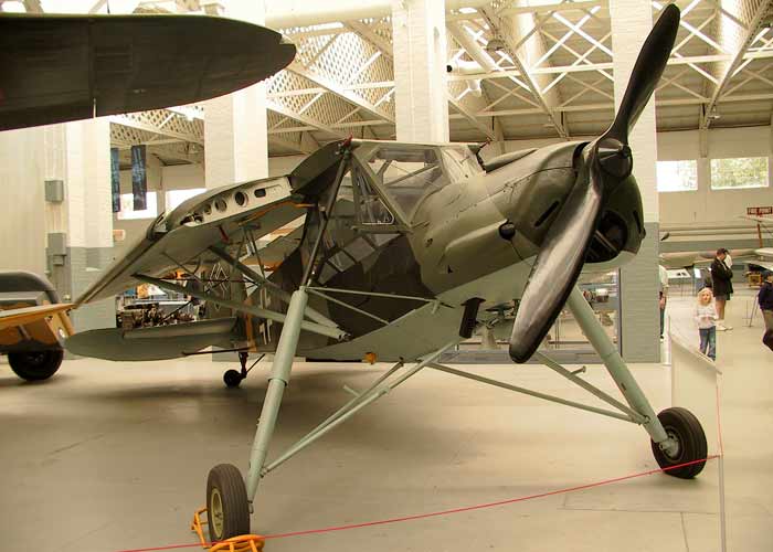 Fieseler Storch Fi 156 C3 (1827)