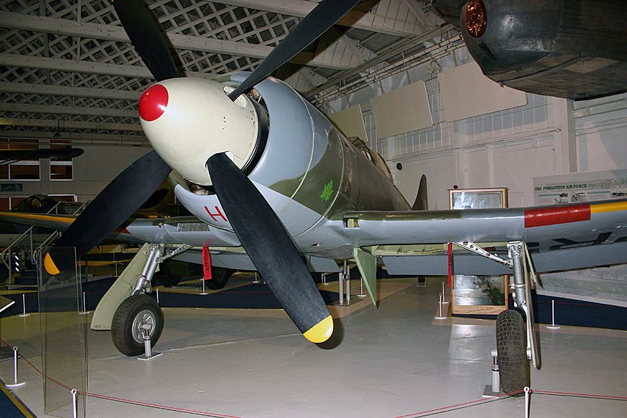 Hawker Tempest II (PR536)