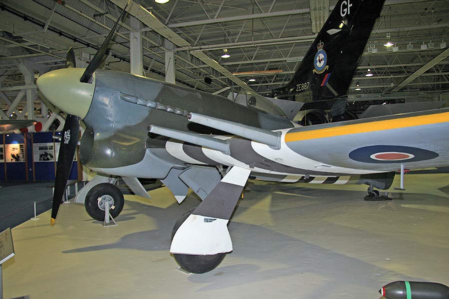 Hawker Typhoon 1B (MN235)